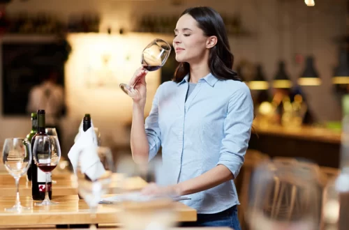 Does-Alcohol-Make-Menopausal-Hot-Flashes-Worse