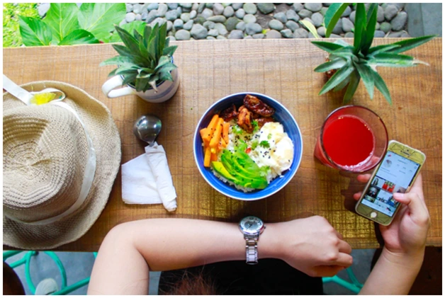 How-Does-Your-Lifestyle-Affect-the-Hot-Flashes