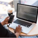 How-to-manage-hot-flashes-at-work