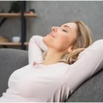 Natural-ways-to-manage-hot-flash-symptoms